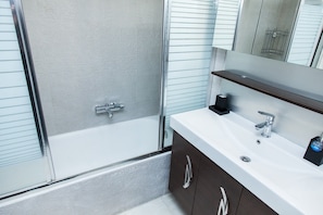 Appartement | Salle de bain | Serviettes fournies