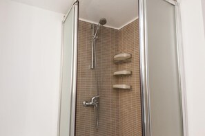 Apartment | Bathroom