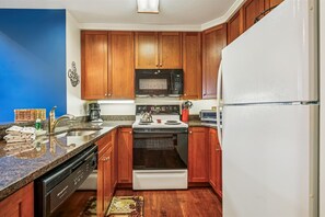 Everything You Need to Cook In - The fully equipped kitchen makes it easy to prepare everything from quick breakfasts to family dinners.