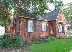 Exterior - Downtown Riverside Oasis: Deck, Hot Tub & More! (Natchitoches)