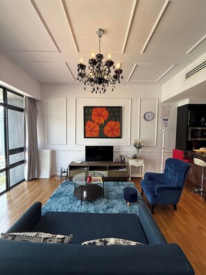 Living area - Klcc Studio With a Rooftop Garden/playground (Kuala Lumpur)