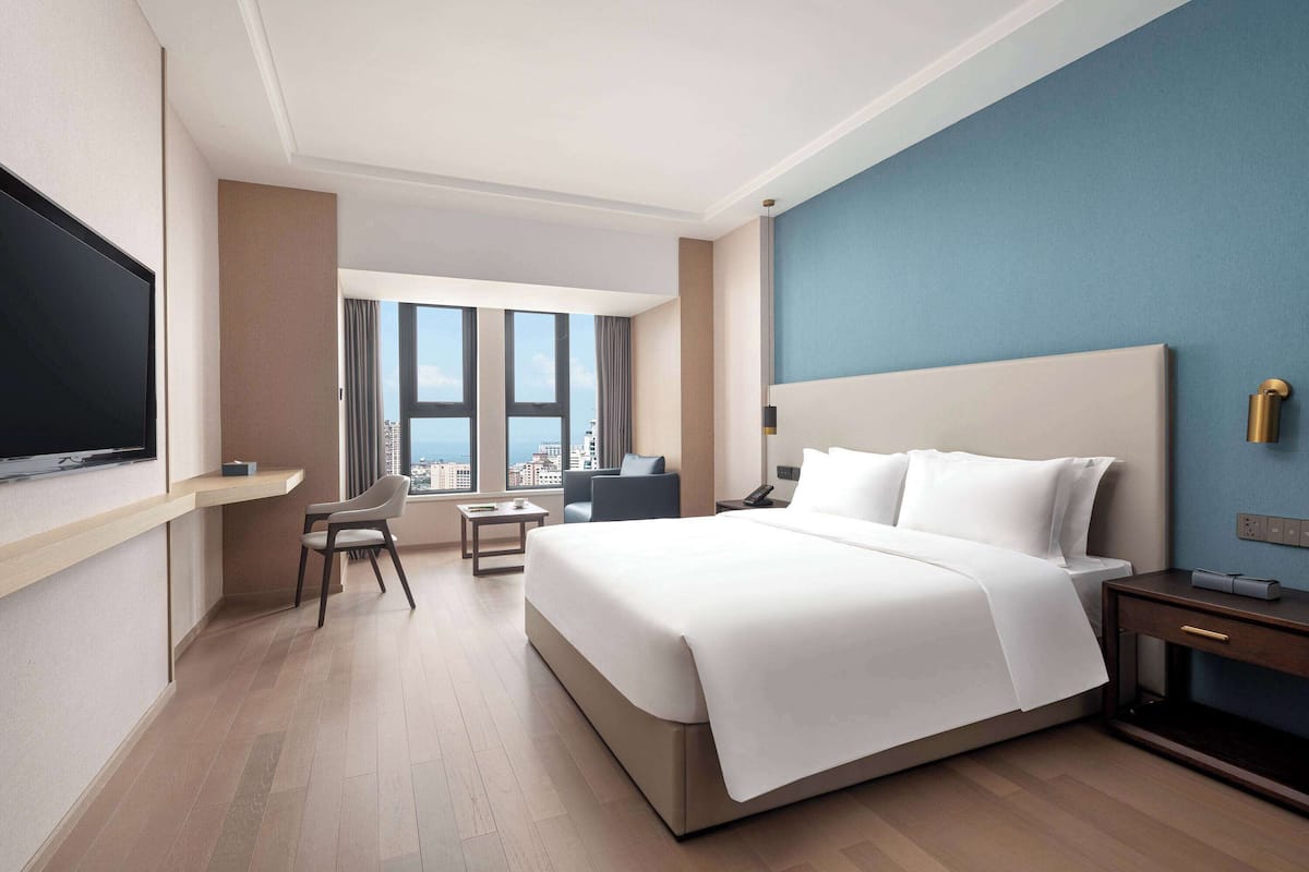 Superior Room, 1 King Bed, Non Smoking