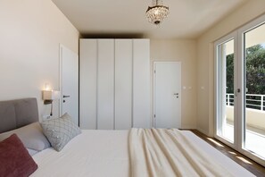 3 bedrooms, iron/ironing board, free WiFi, bed sheets - Villa Anadea (Okrug Gornji)