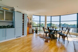 Apartment, Multiple Beds | Dining