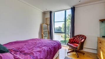 Apartment, Multiple Beds | 2 bedrooms, iron/ironing board, free WiFi, bed sheets