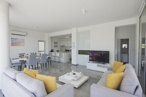 Smart TV, music library, video library - Villa Nancy, Stunning 3BDR Protaras Villa with Pool, Close to the Beach (Protaras)