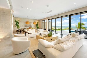 Smart TV, stereo - Bella Rocca: Ultra-Luxe Estate w/Pool and Spa, Sunken Fire Pit and Designer Interiors (Grand Cayman)