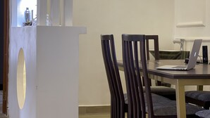 Căn hộ Deluxe | Phòng ăn