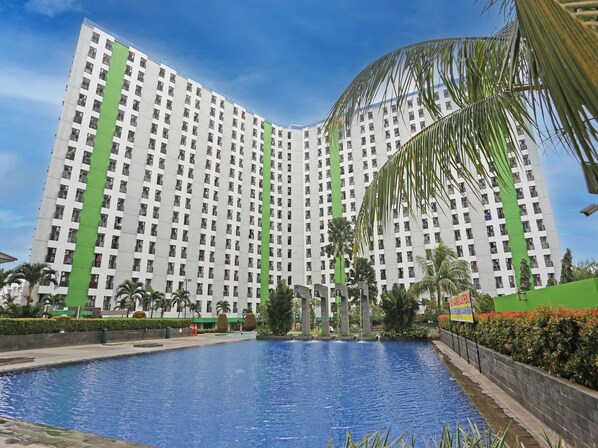 Pool - Capital O 92971 Pelangi Residence (South Tangerang)