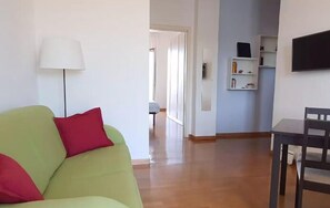 Basic Apartment | Living area - CARLO TORRE 5 (Milan)