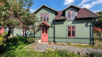 House | Exterior