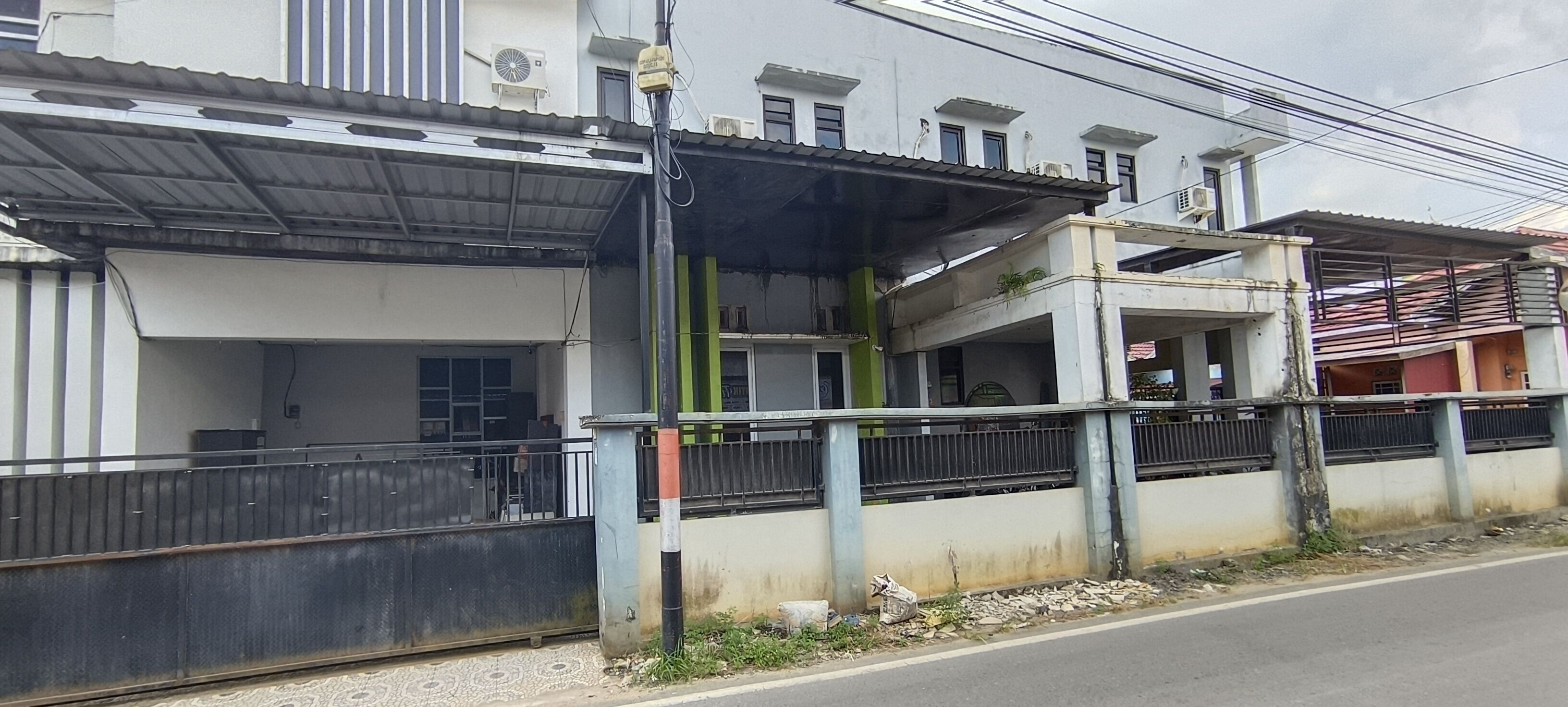 Fachada de la propiedad