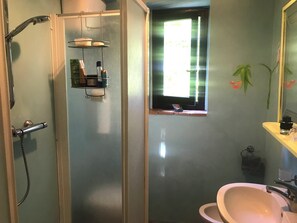 House | Bathroom