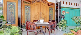 Capital O 92929 Hotel New Tirta Kencana Syariah