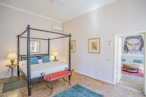 Apartment, 1 Queen Bed with Sofa bed | 1 bedroom, free WiFi, bed sheets - Lovely 1-bed Apartment in Venezia (Venice)