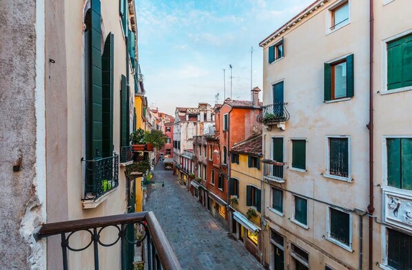 Apartment, 1 Queen-Bett und Schlafsofa | Unterkunftsgelände