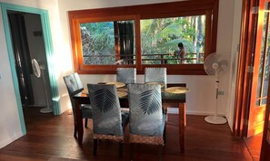 تناول الطعام