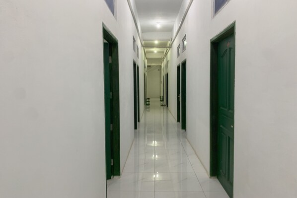 Lobby - Hotel O Inara Homestay (Batam)