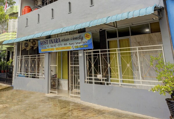 Fachada da propriedade