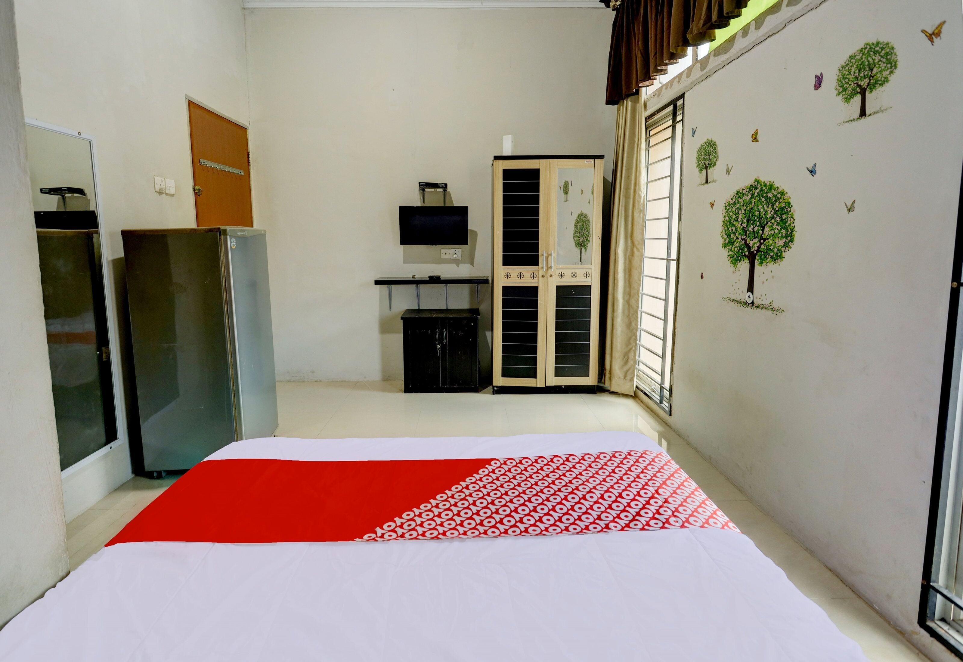 Standard Double Room | Laptop workspace, free WiFi, bed sheets