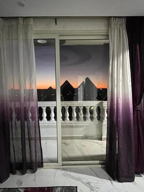 Deluxe Apartment | View from room - Heaven Pyramids View Apartment (Giza)
