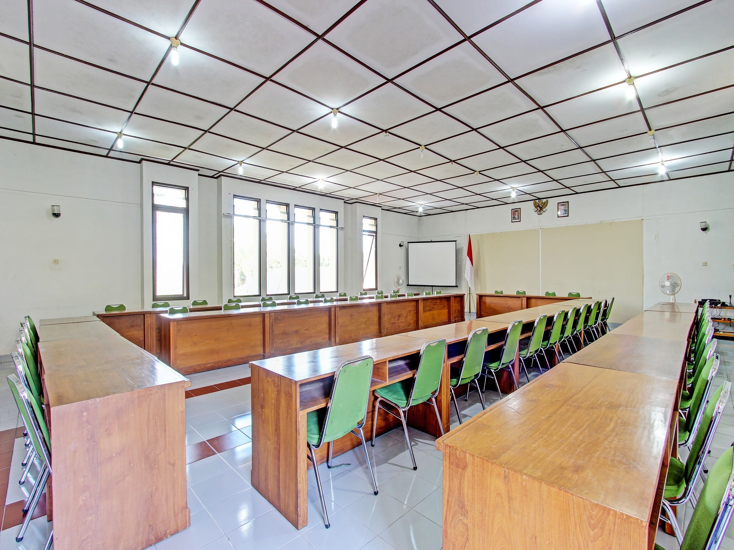 Meeting facility