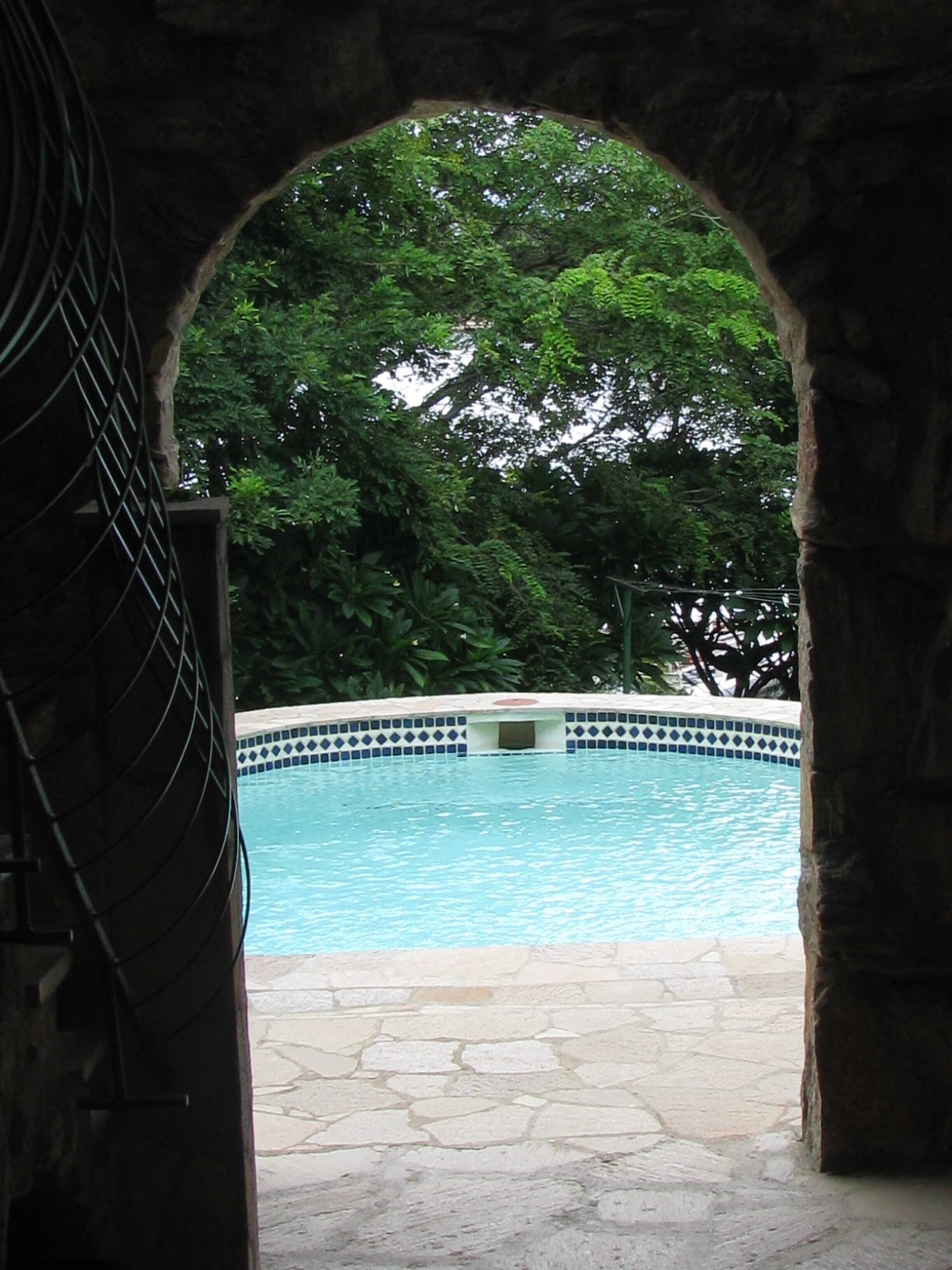 Huvila, useita sänkyjä | Uima-allas | Sisäuima-allas