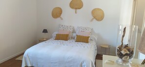 3 Schlafzimmer, Bügeleisen/Bügelbrett, Bettwäsche