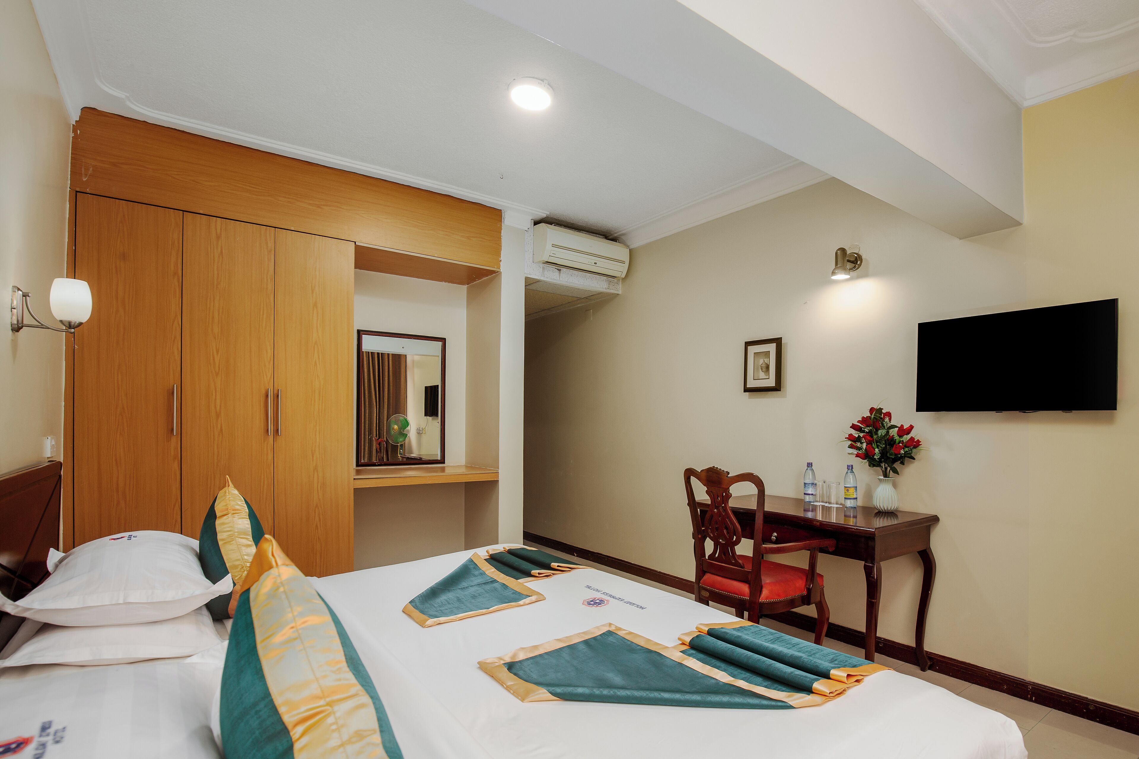 Photo - Holiday Express Hotel Kampala