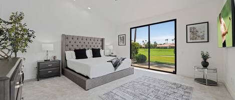 3 makuuhuonetta, silitysrauta/-lauta, ilmainen Wi-Fi, vuodevaatteet