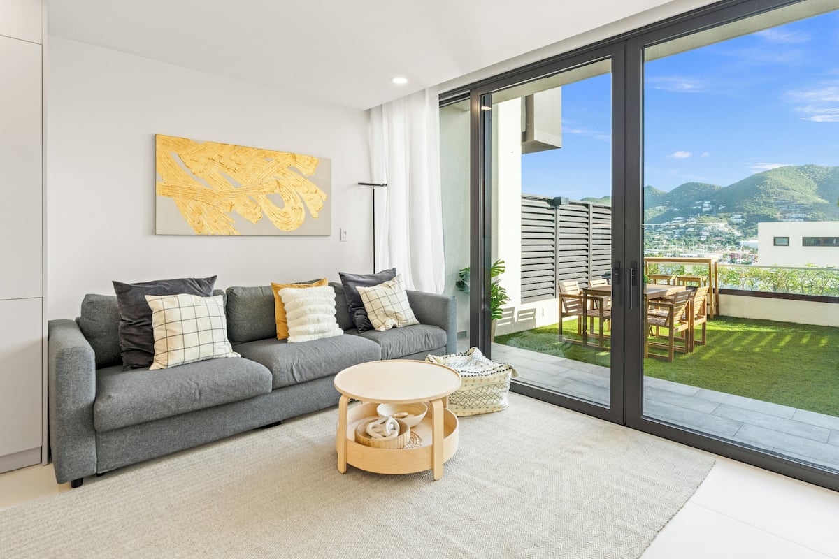 Premier Apartment