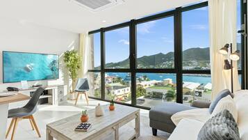 Appartement « Premier » | Coin séjour | TV connectée