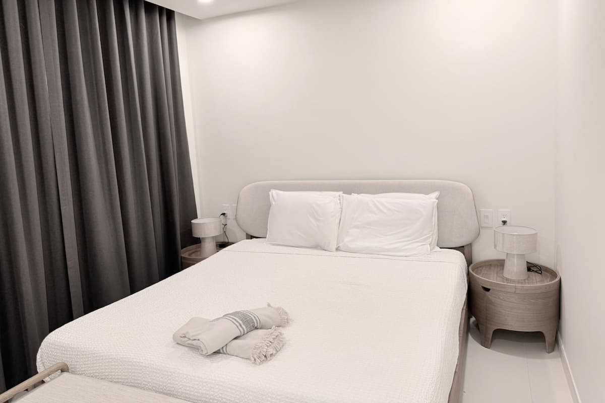 1 bedroom, memory-foam beds, in-room safe, individually furnished