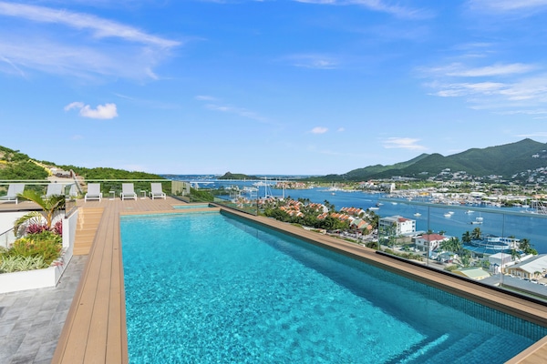 4 piscinas al aire libre