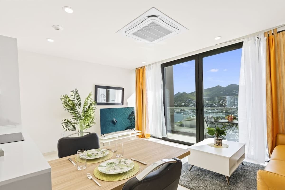 Premier Apartment | 1 bedroom, memory-foam beds, in-room safe, individually furnished