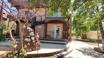 Comfort Single Room | Terrace/patio