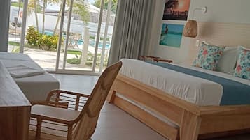 Deluxe Double Room | Desk, laptop workspace, iron/ironing board, free WiFi