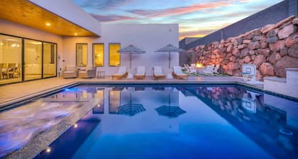 Desert Mirage: Private Pool, Foosball, Putting Green, Wheelchair Access