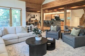 Smart TV, fireplace - Walkable Ski Access at Silver Lake Lodge (Park City)