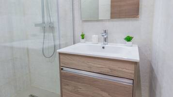 Apartment | Bathroom