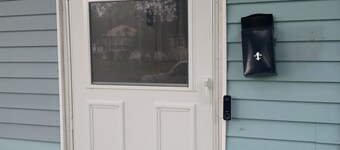 Nice Get away for Notre Dame guests! 3 minutes from the Airport