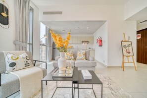 Smart TV - Serenene 1BR at Afnan 3 Midtown IMPZ by Deluxe Holiday Homes (Dubai)