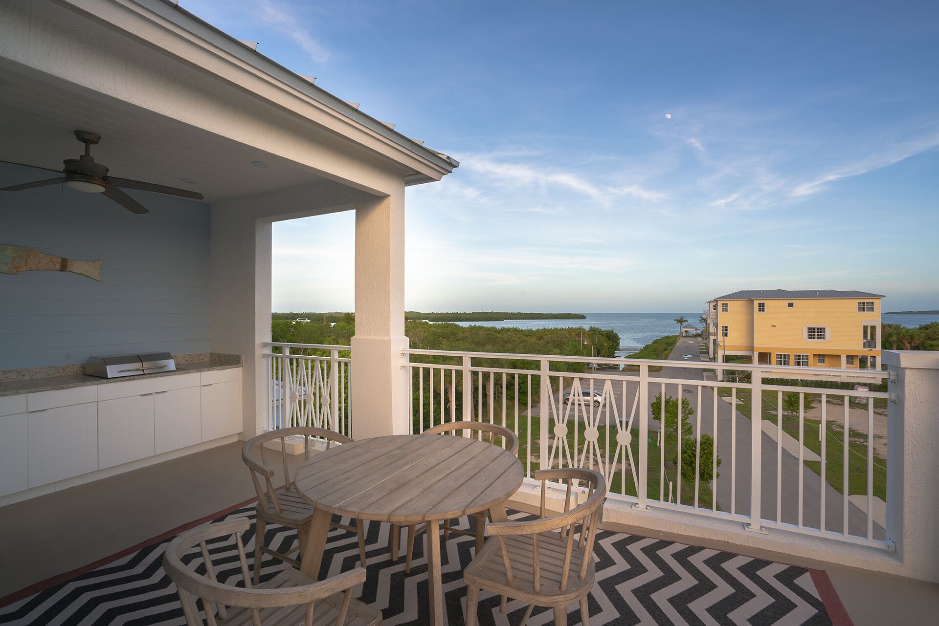 Sea-Esta with Resort Privileges