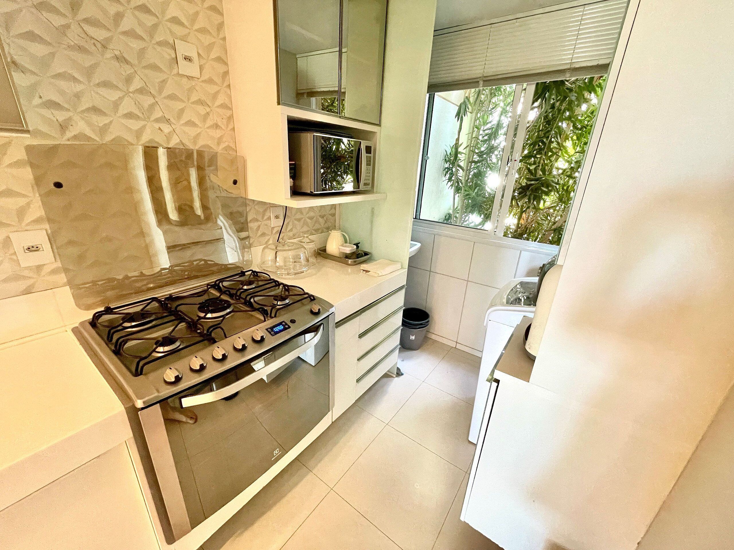 Departamento de diseñador | Cocina privada | Refrigerador, microondas, horno y licuadora 