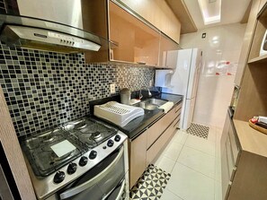 Appartement luxueux | Cuisine privée | Réfrigérateur, four à micro-ondes, un four, mélangeur
