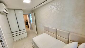 Design Apartment | Desk, soundproofing, free WiFi