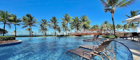 2 outdoor pools