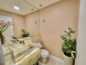 Design Apartment | Bathroom - Golf Ville Resort (Aquiraz)