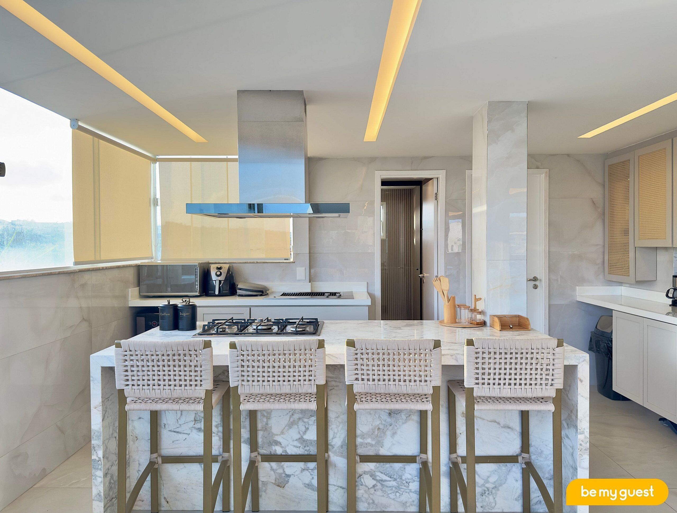 Apartment | Private kitchen | Fridge, microwave, oven, blender
