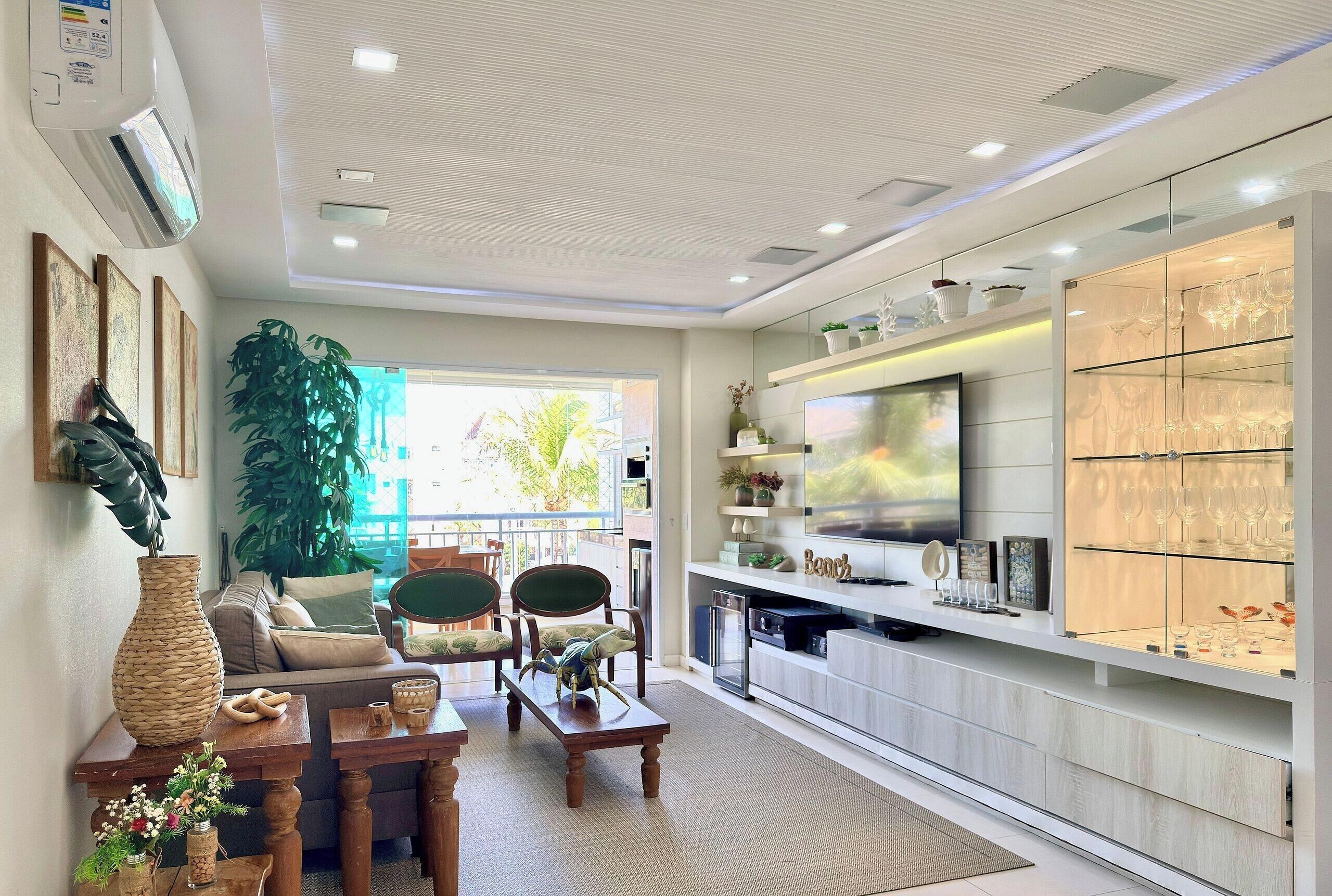 Apartemen | Area keluarga | TV layar datar
